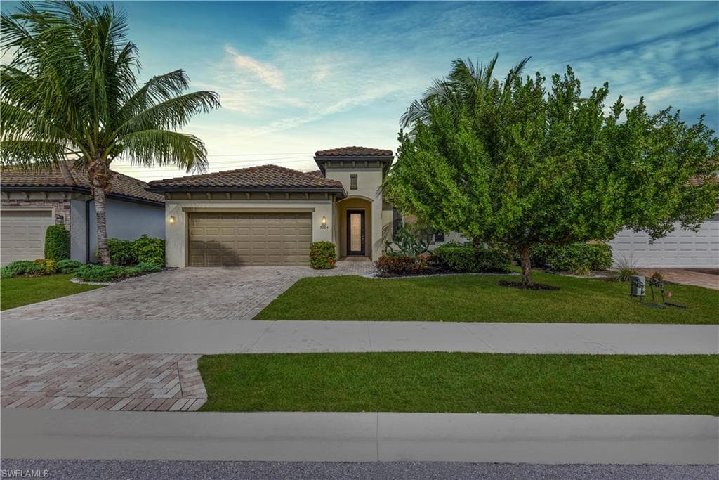 9204 Woodhurst DR NAPLES, FL 34120