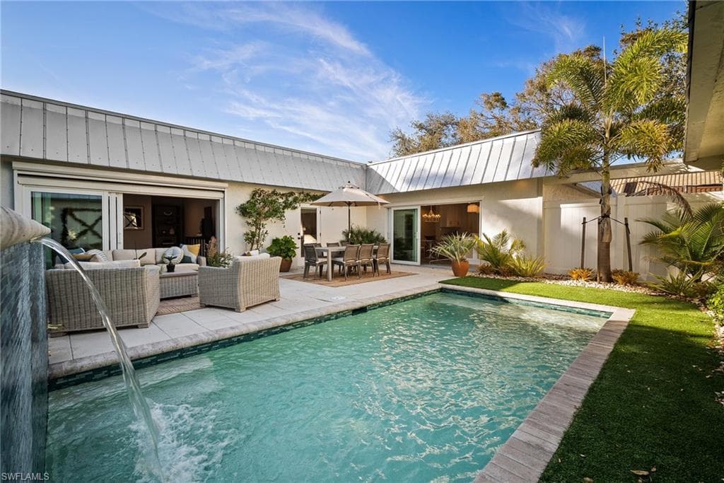4826 West BLVD NAPLES, FL 34103