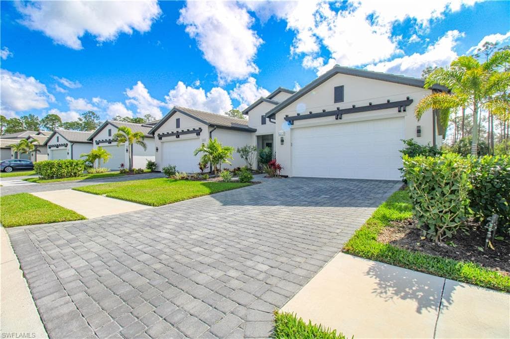 14620 Kingfisher LOOP NAPLES, FL 34120