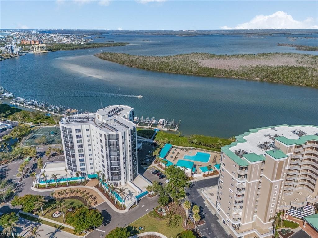 4183 Bay Beach LN 362 FORT MYERS BEACH, FL 33931