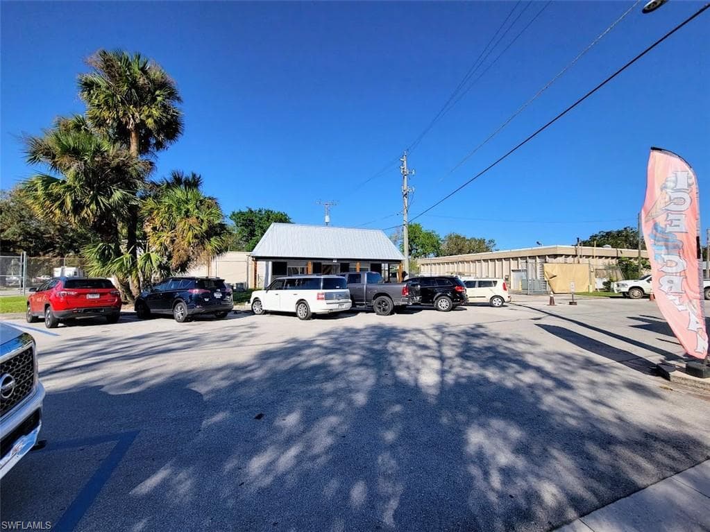 22 Ft Thompson AVE LABELLE, FL 33935