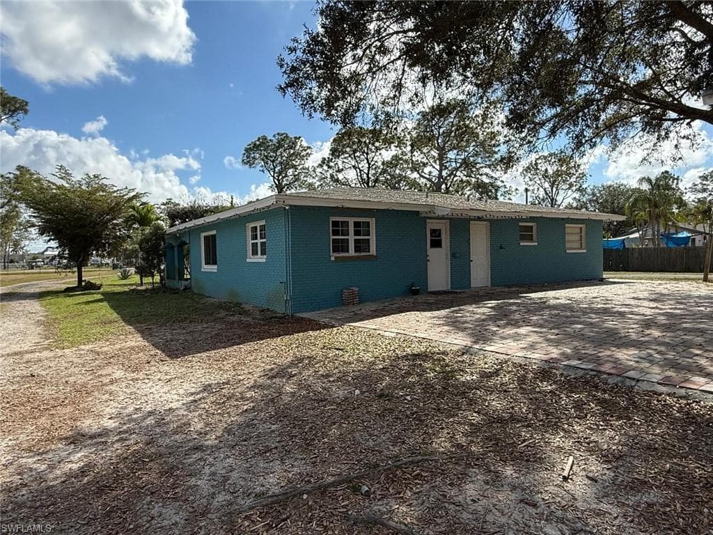1320 Saint Clair Shores RD NAPLES, FL 34104
