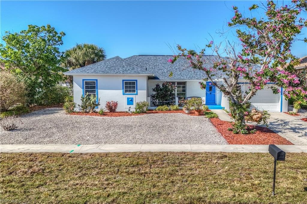 840 Wintergreen CT MARCO ISLAND, FL 34145