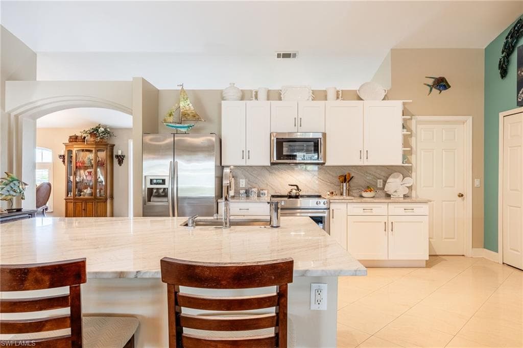 2215 NW 6th PL CAPE CORAL, FL 33993