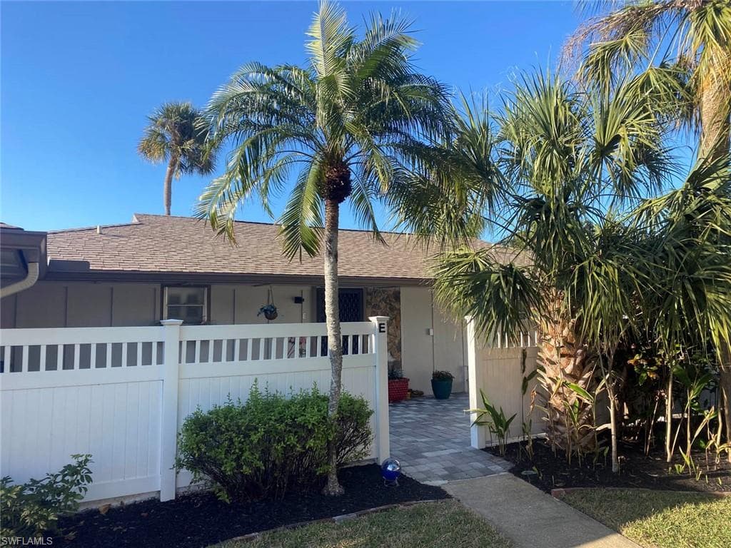 4291 Island CIR 5 FORT MYERS, FL 33919