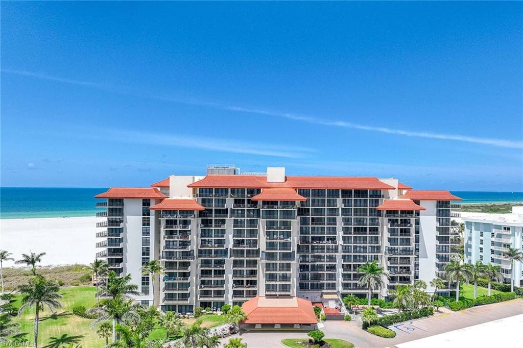 320 Seaview CT 2-302 MARCO ISLAND, FL 34145