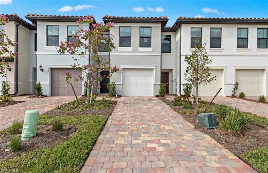 1475 Weeping Willow CT CAPE CORAL, FL 33909