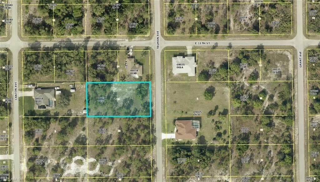 1021 Truman AVE LEHIGH ACRES, FL 33972