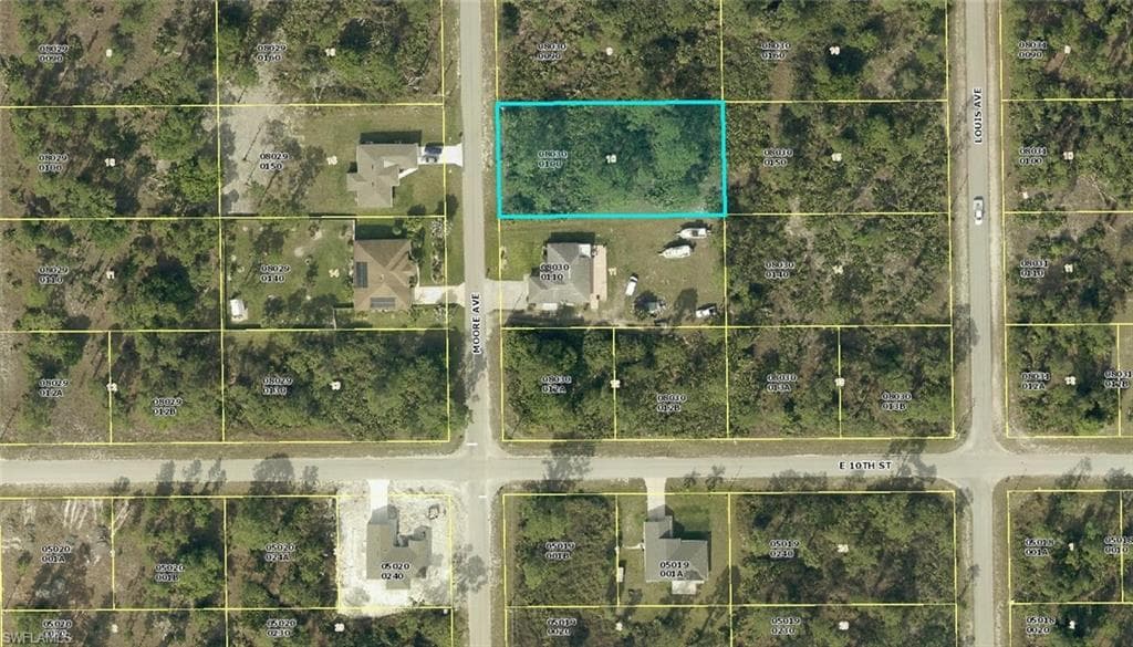 1004 Moore AVE LEHIGH ACRES, FL 33972