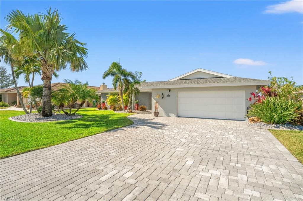 4930 Santa Monica CT CAPE CORAL, FL 33904
