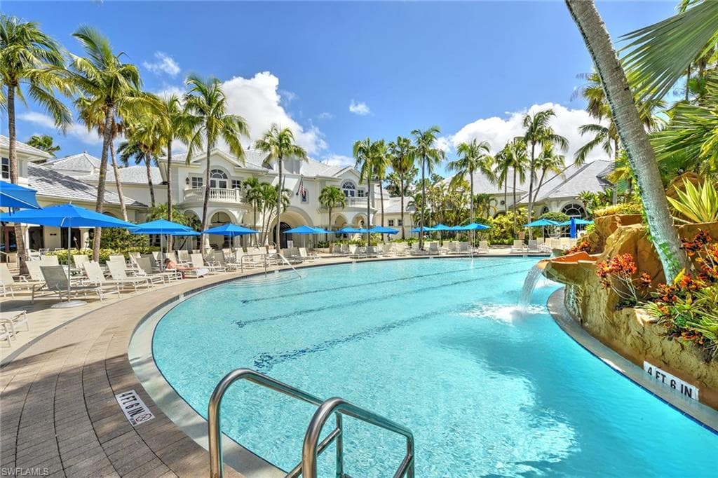 4655 Hawks Nest WAY 203 NAPLES, FL 34114