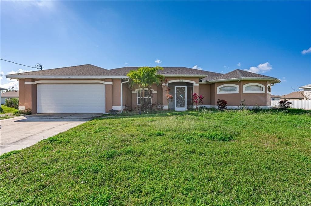 246 Blackstone DR FORT MYERS, FL 33913