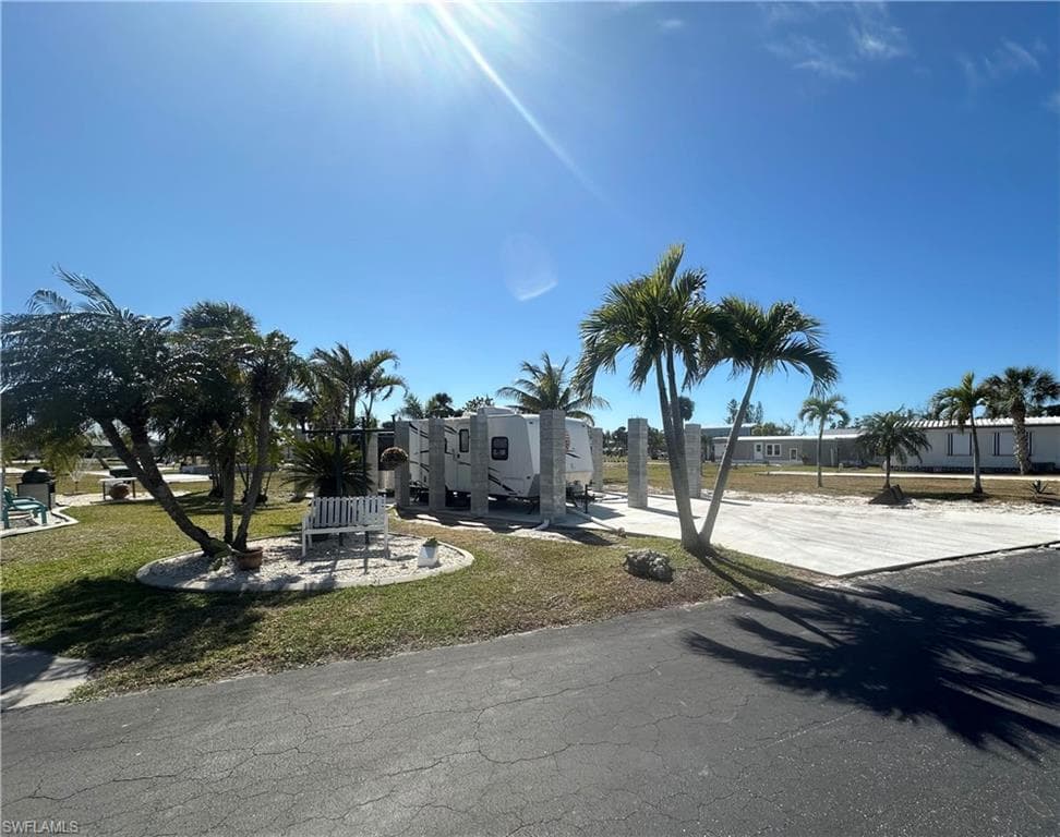 13641 Knot DR FORT MYERS, FL 33908