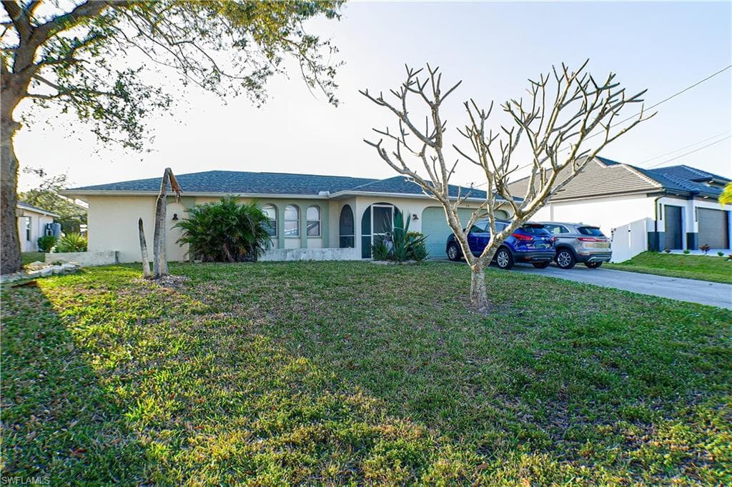 14 SW 33rd AVE CAPE CORAL, FL 33991