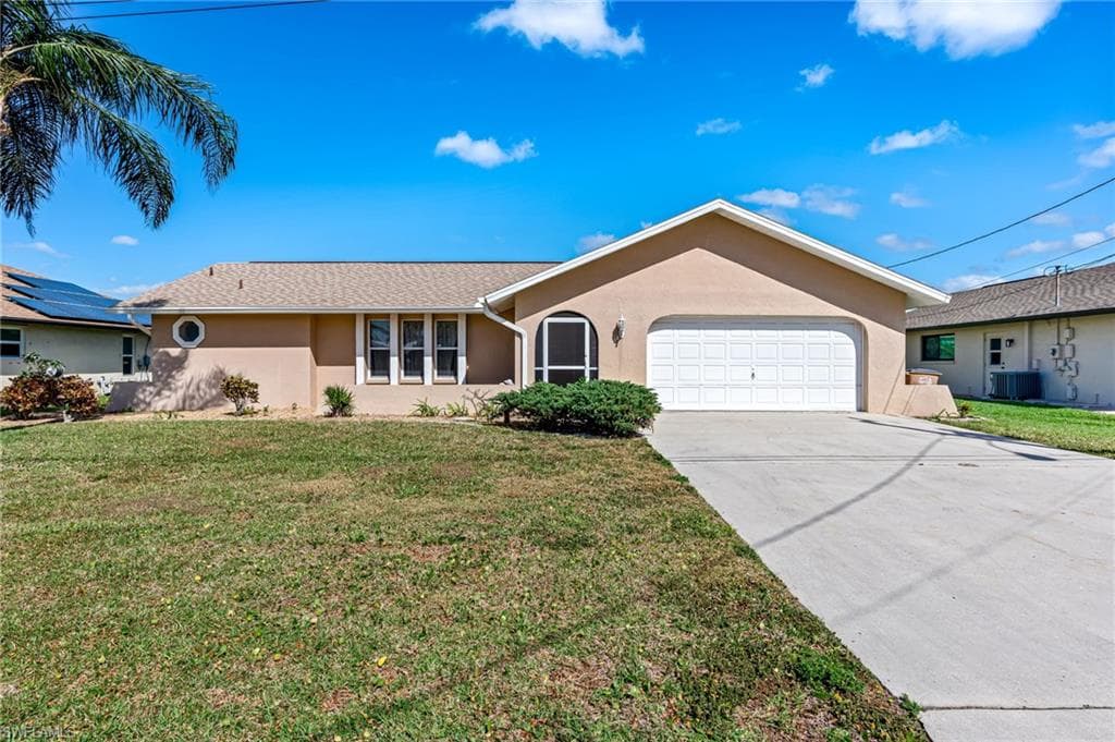 1405 SE 38th ST CAPE CORAL, FL 33904
