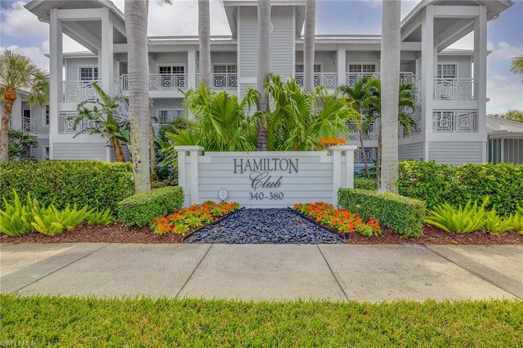 340 7th AVE S 2 NAPLES, FL 34102