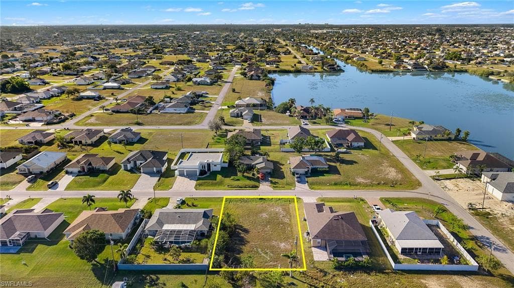 219 NW 13th ST CAPE CORAL, FL 33993