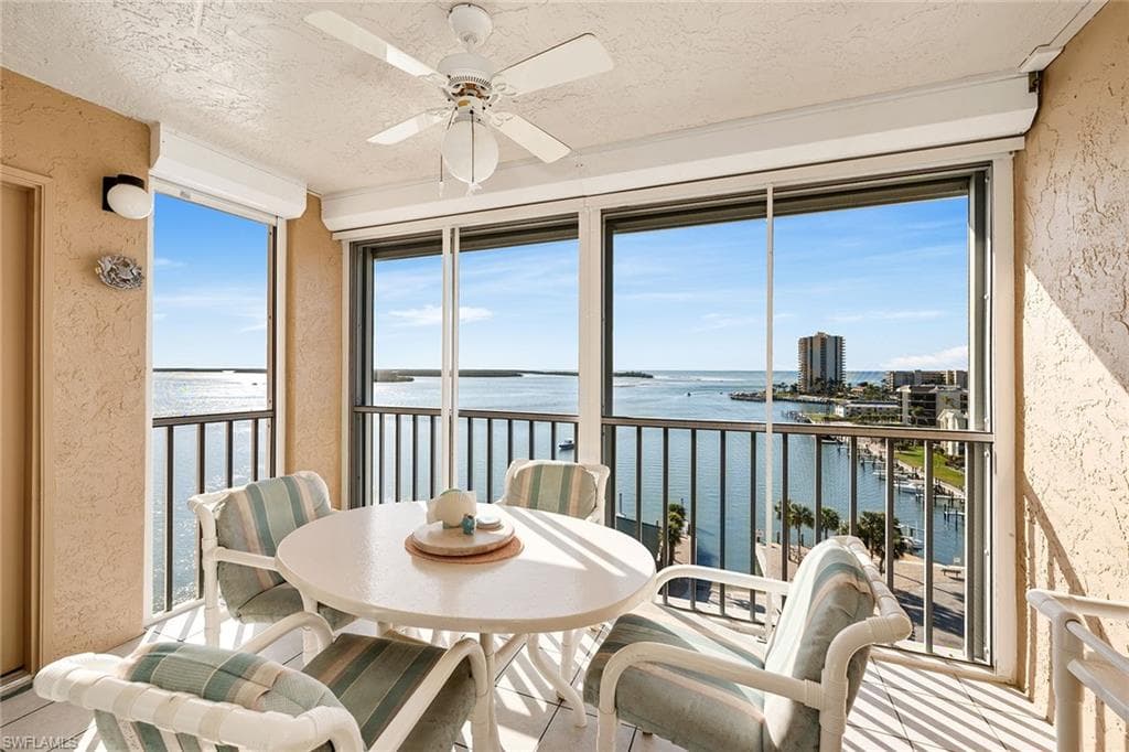 901 Collier CT 904 MARCO ISLAND, FL 34145