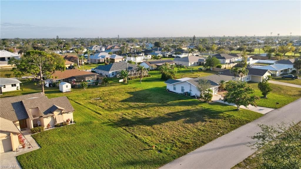 421 SW 41st ST CAPE CORAL, FL 33914