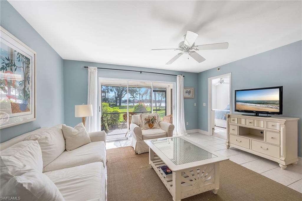 2922 Kings Lake BLVD 2922 NAPLES, FL 34112