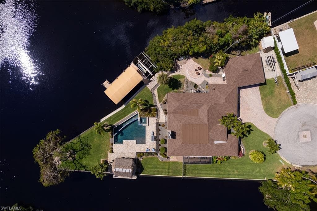 1052 Wilshire DR FORT MYERS, FL 33919