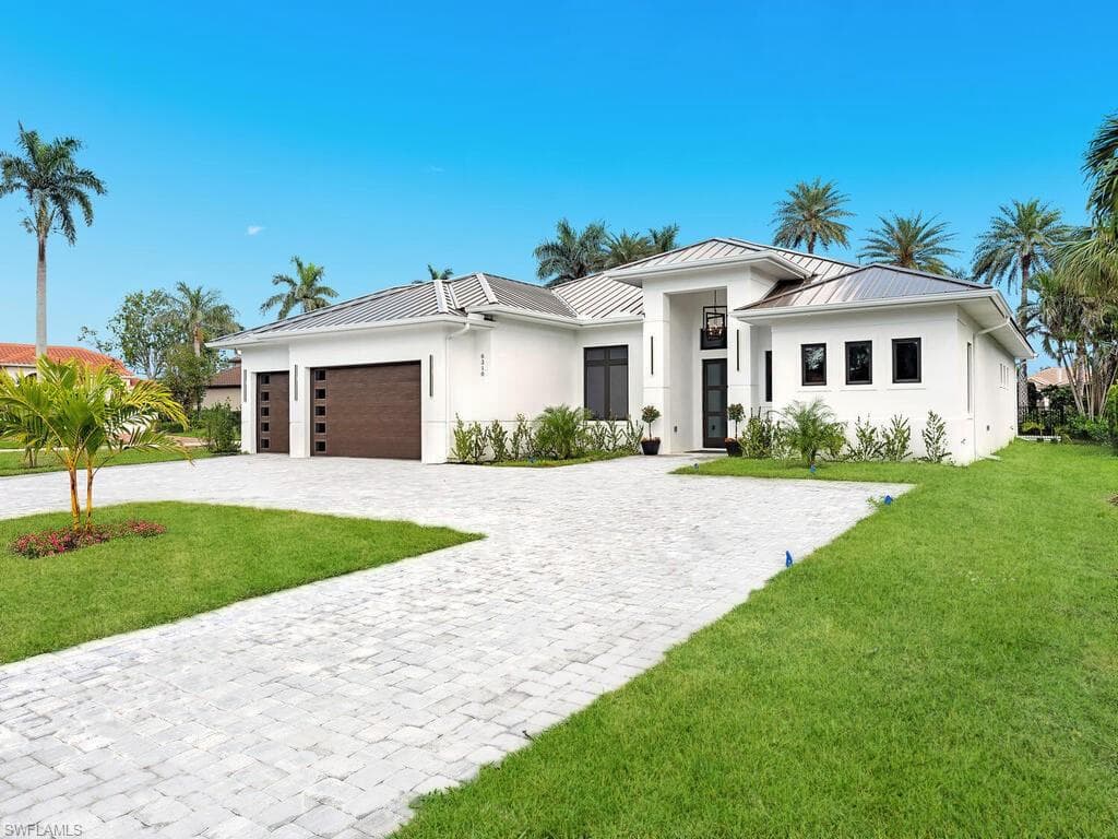 8310 Tuliptree PL NAPLES, FL 34113