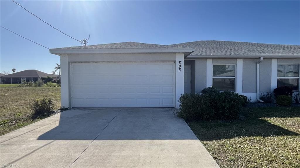 806 SW 8th PL CAPE CORAL, FL 33991