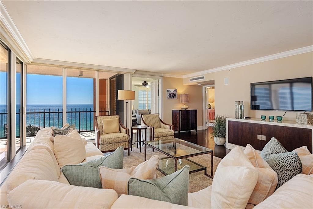 4251 Gulf Shore BLVD N 16C NAPLES, FL 34103