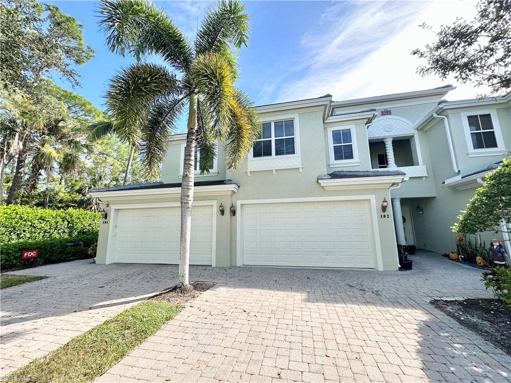 1395 Mariposa CIR 102 NAPLES, FL 34105