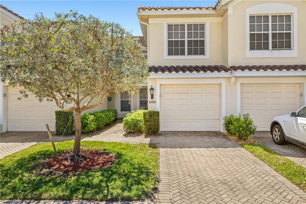 1315 Henley ST 1006 NAPLES, FL 34105