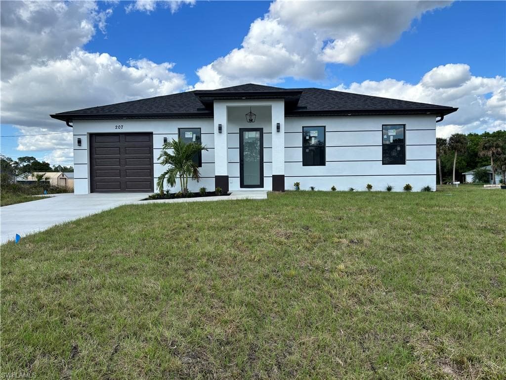 207 E 6th ST LEHIGH ACRES, FL 33972