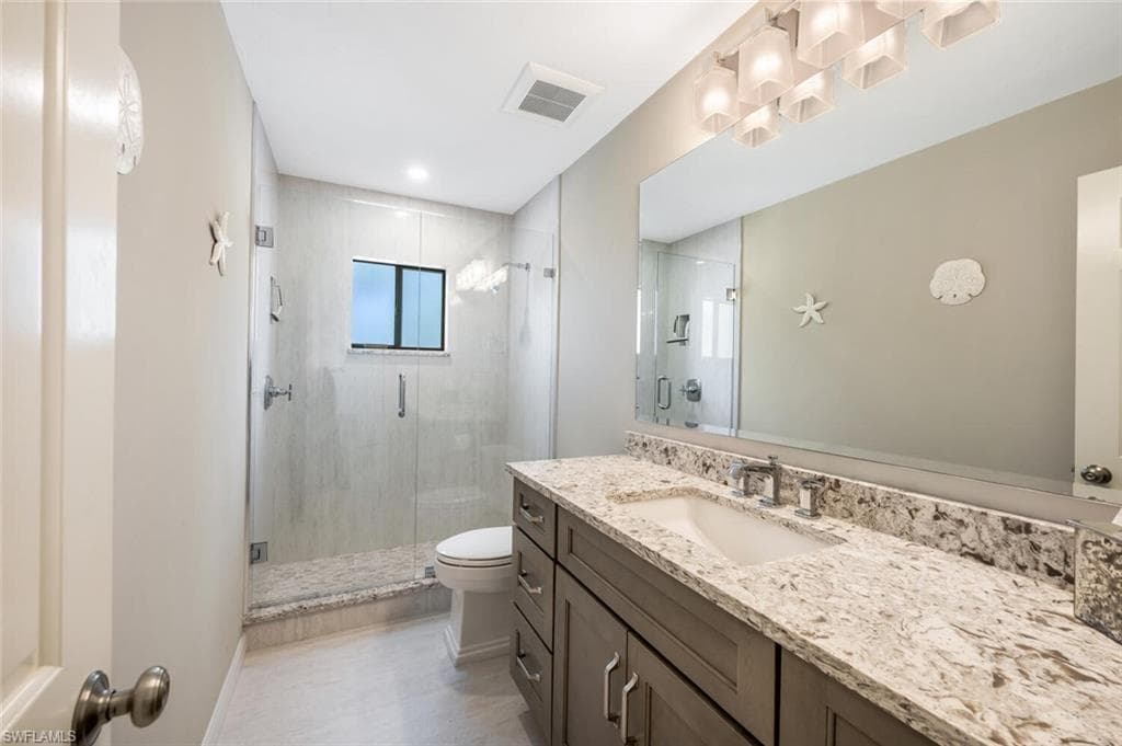 589 Beachwalk CIR P204 NAPLES, FL 34108