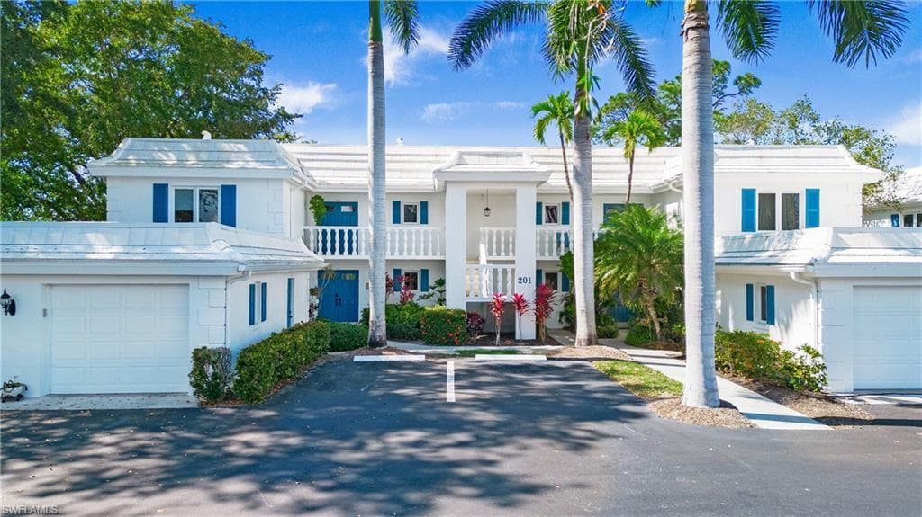 201 Palm River BLVD E202 NAPLES, FL 34110