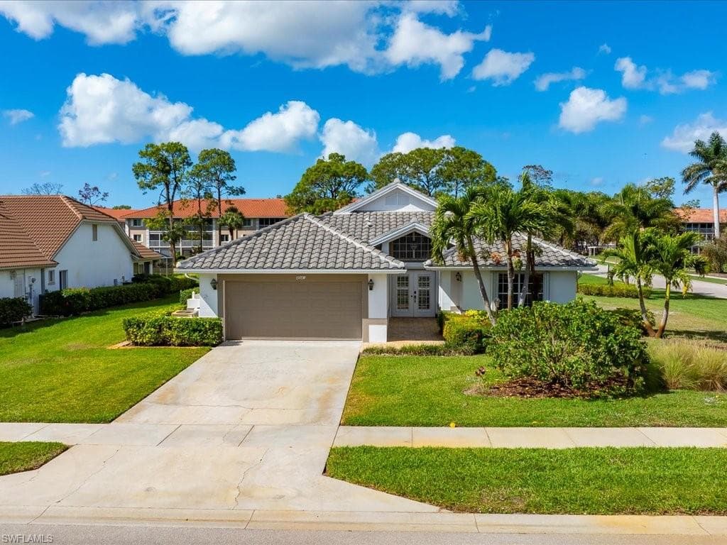 4041 Royal Wood BLVD NAPLES, FL 34112