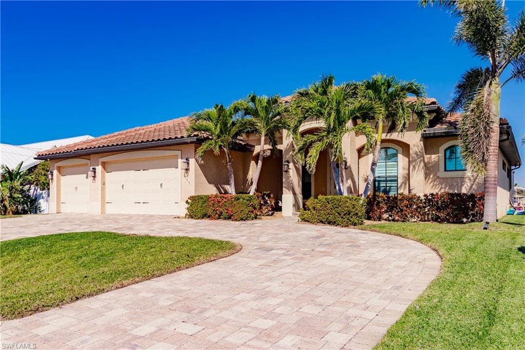 133 SW 54th TER CAPE CORAL, FL 33914