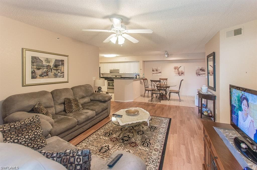 8215 Ibis Club DR 102 NAPLES, FL 34104