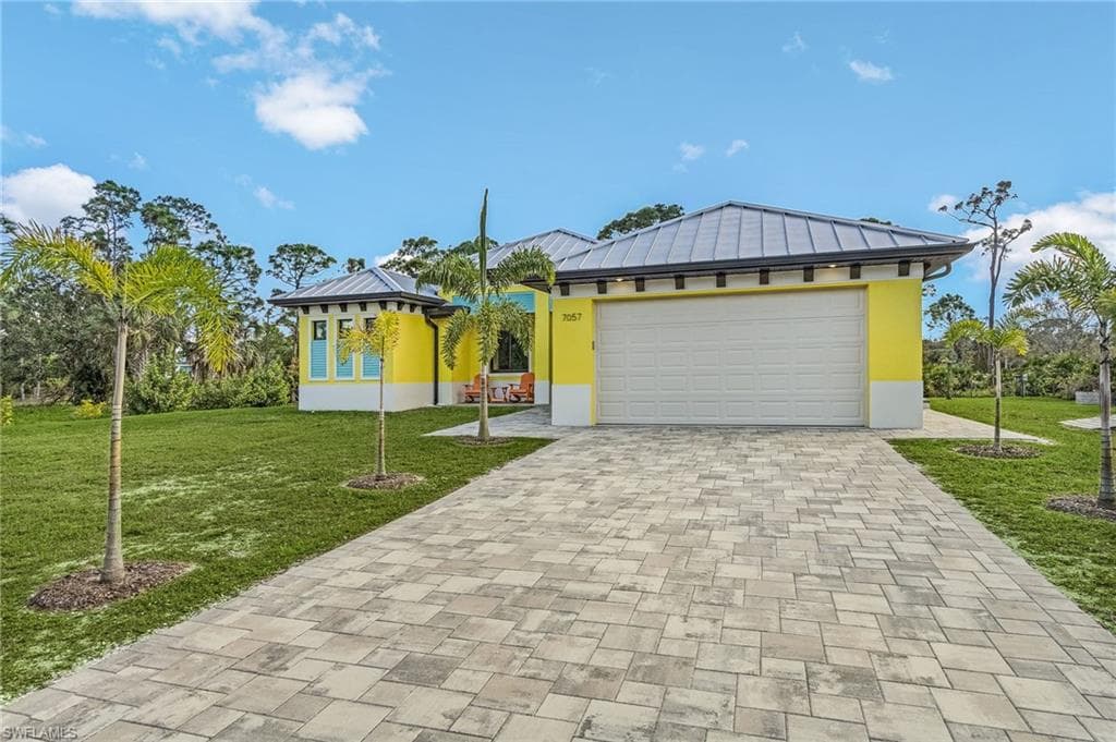 7057 Max DR BOKEELIA, FL 33922