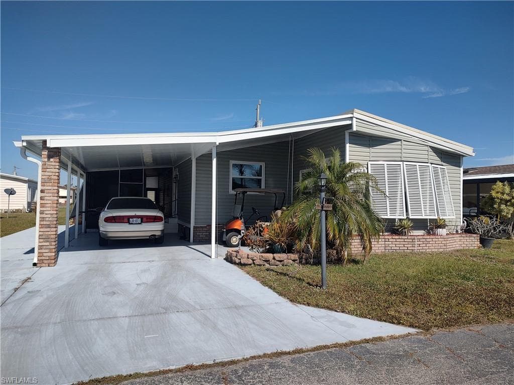 9278 Desoto DR NORTH FORT MYERS, FL 33903