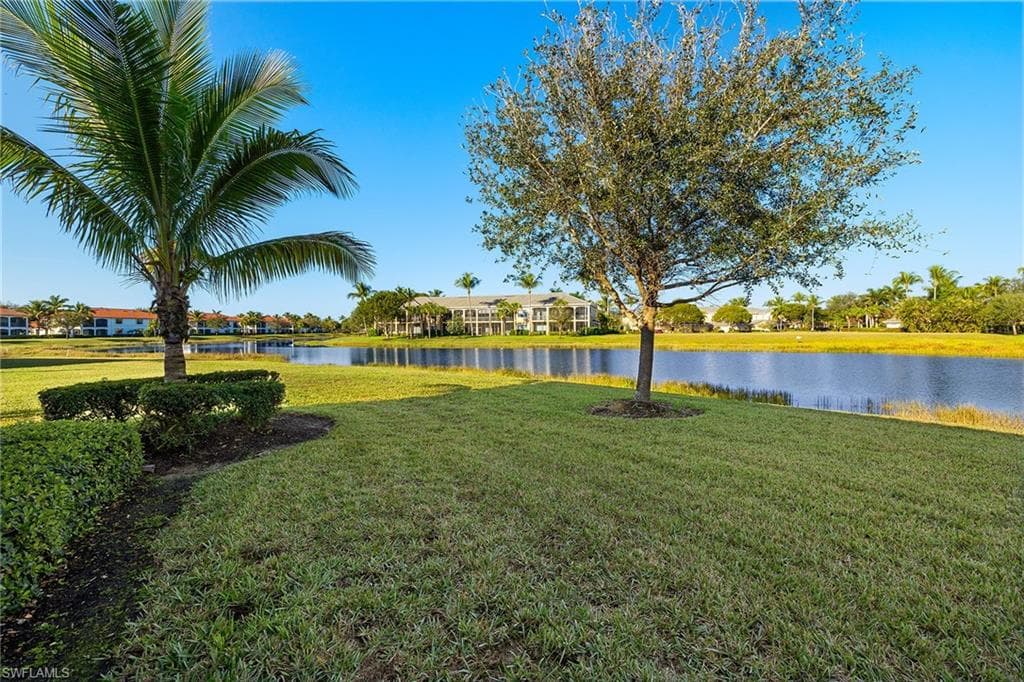 3159 Serena LN 101 NAPLES, FL 34114