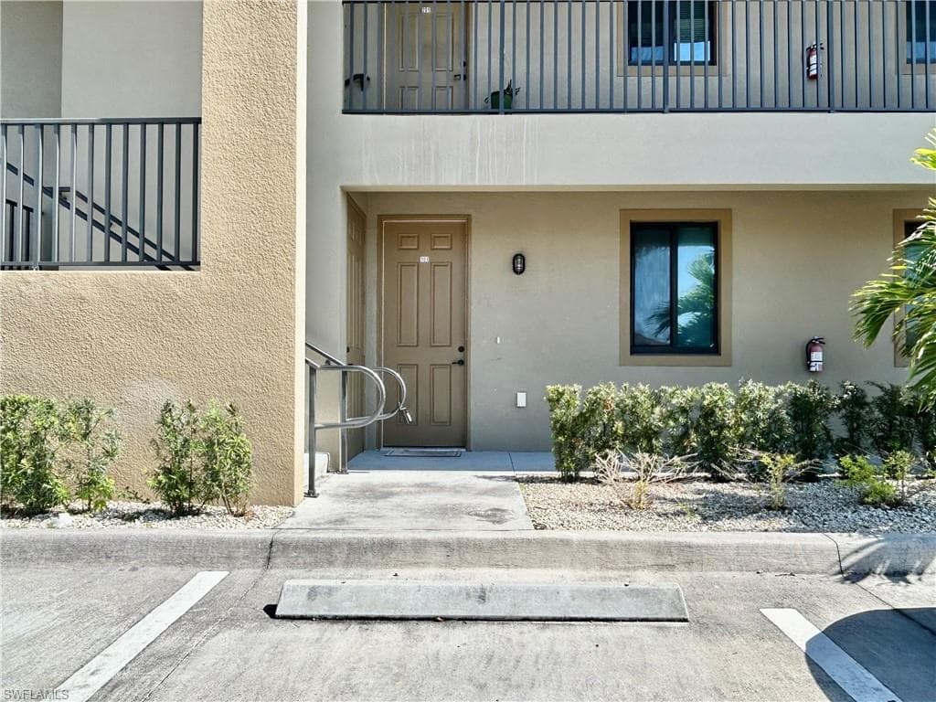 4035 SW 8th PL 101 CAPE CORAL, FL 33914