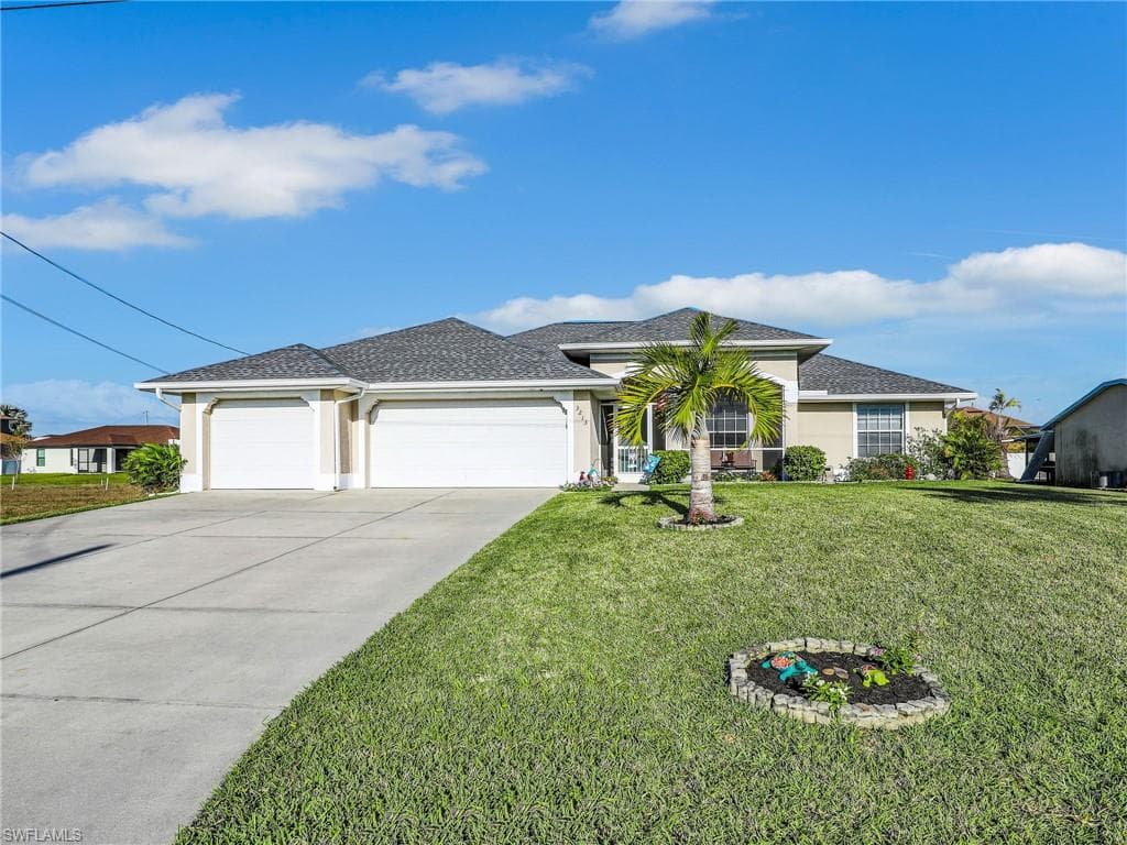 3213 2nd PL CAPE CORAL, FL 33993