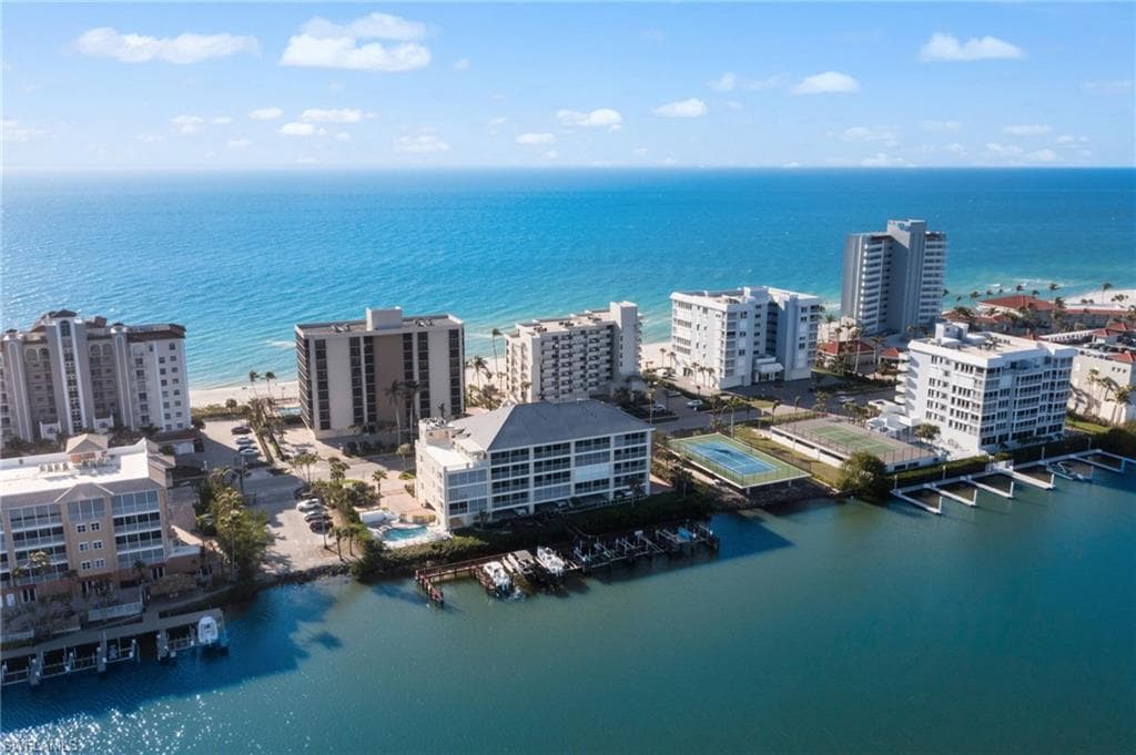 9700 Gulf Shore DR 101 NAPLES, FL 34108