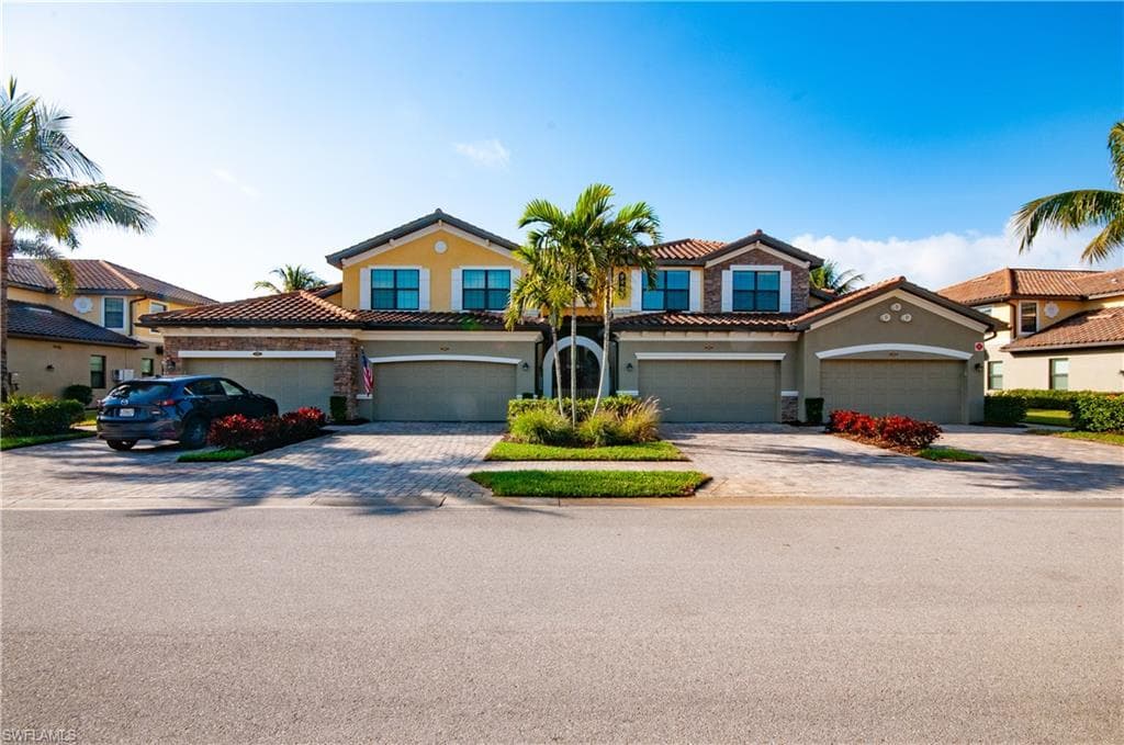 9494 Napoli LN 202 NAPLES, FL 34113