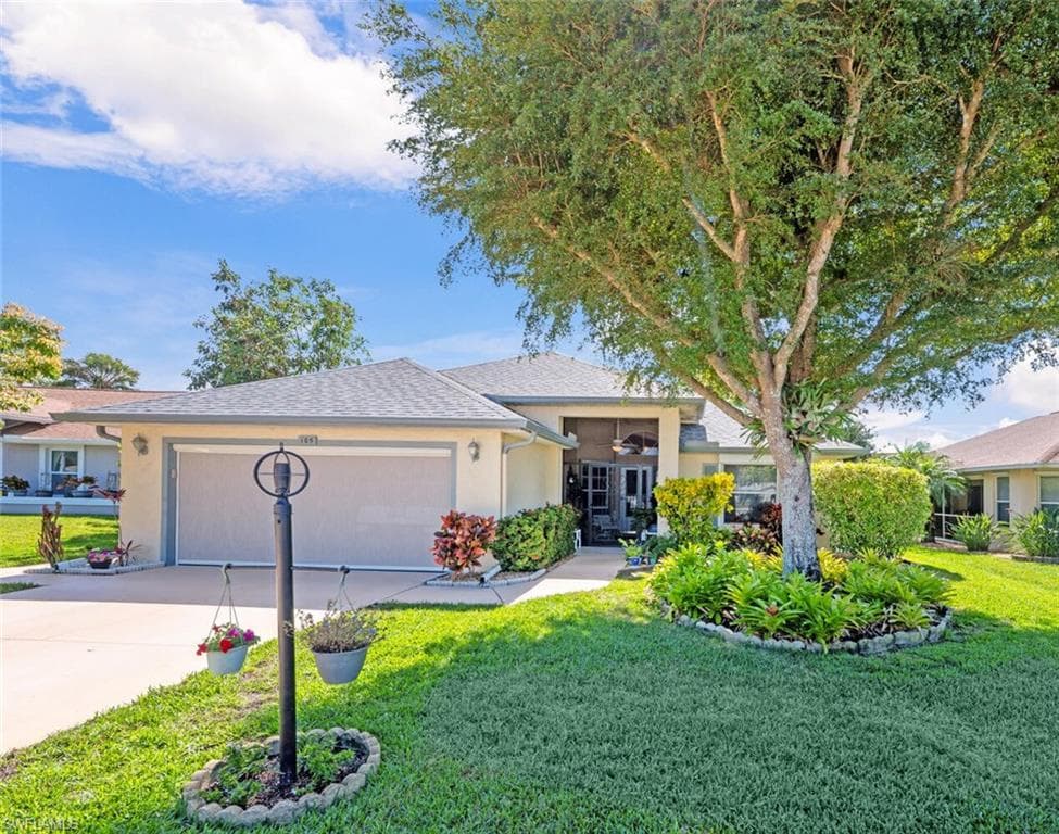 105 Leanore CT NAPLES, FL 34112