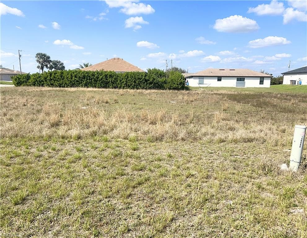 211 Patio CIR
