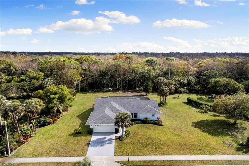 752 Saint Andrews BLVD NAPLES, FL 34113
