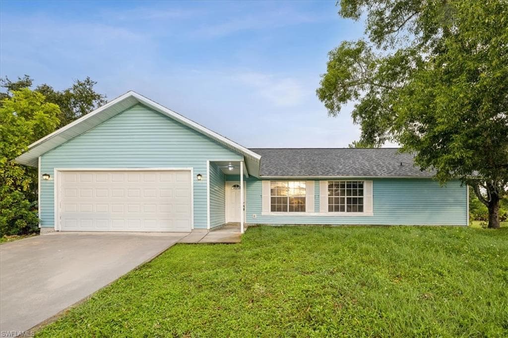 2701 SW 8th CT CAPE CORAL, FL 33914
