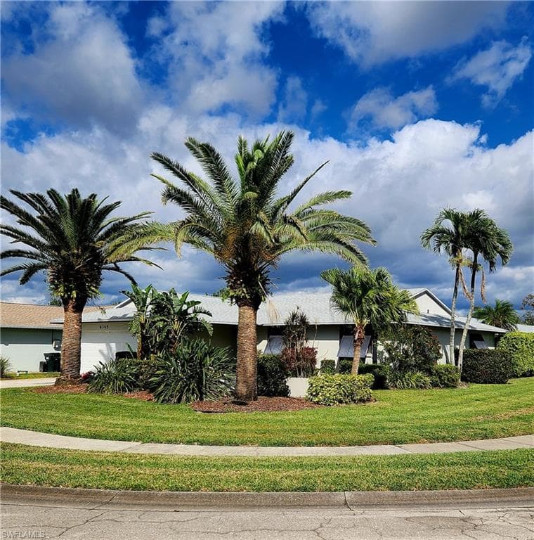 6345 Hofstra CT E FORT MYERS, FL 33919