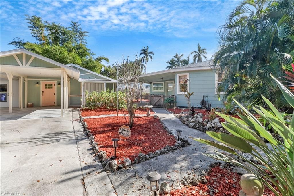 847 James ST FORT MYERS, FL 33916