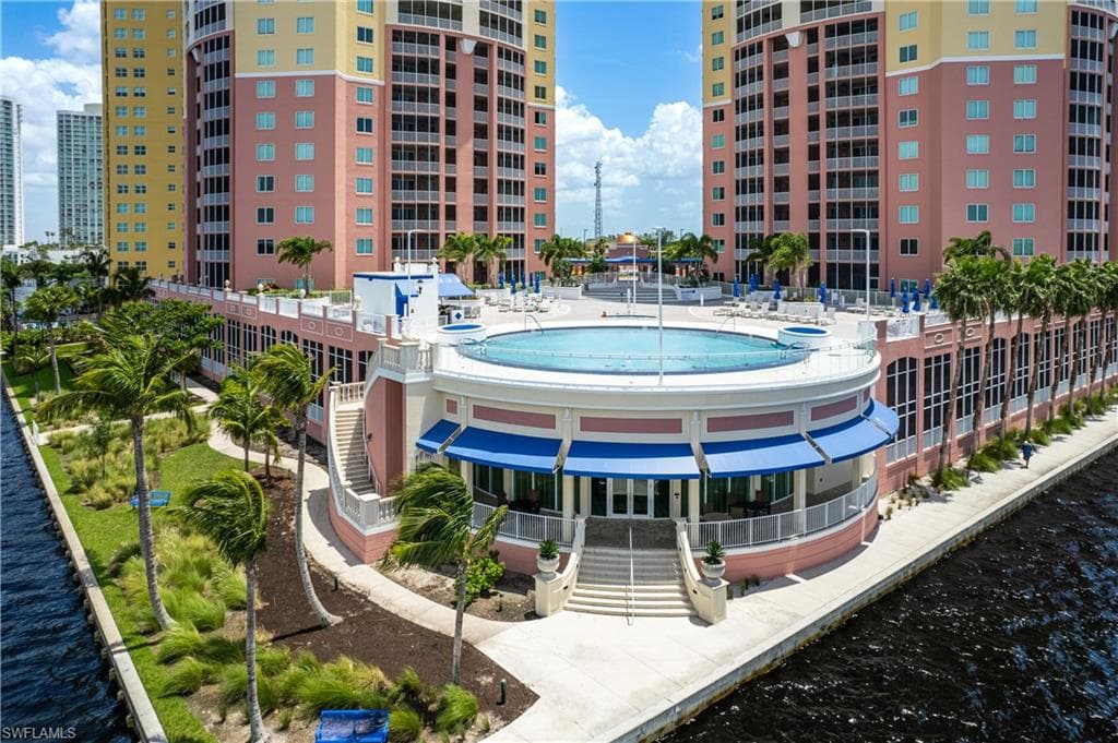 2745 1st ST 2401 FORT MYERS, FL 33916